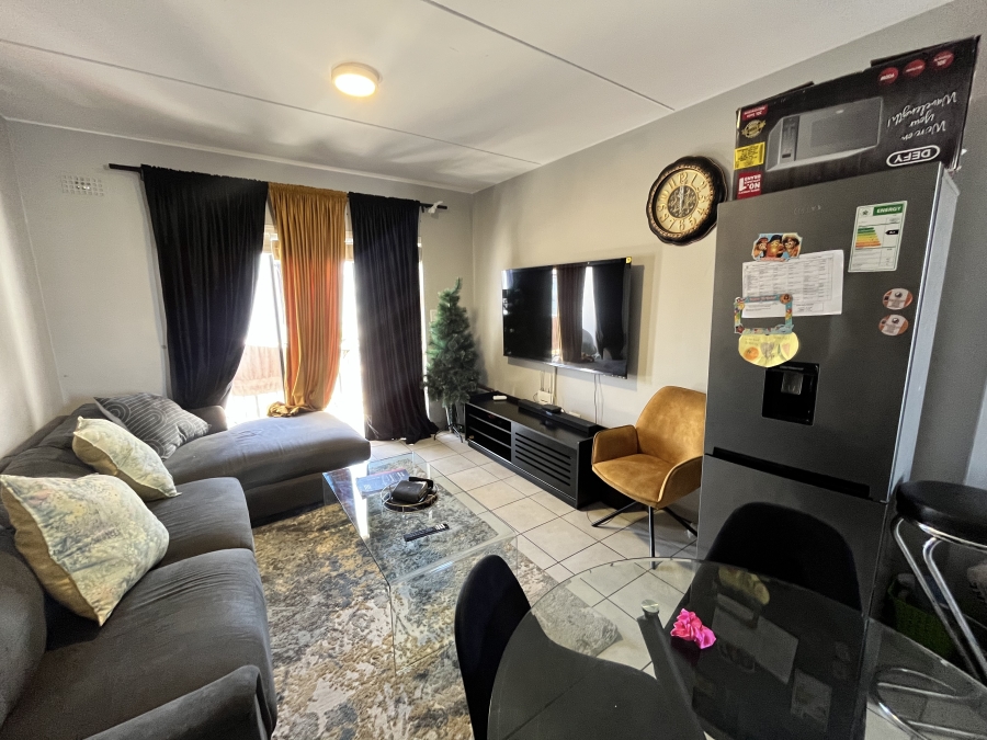 To Let 2 Bedroom Property for Rent in Parklands Western Cape